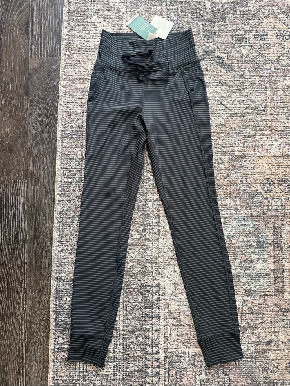 NWT Halara High-Waisted Drawstring Striped Yoga Leggings w/ Pockets